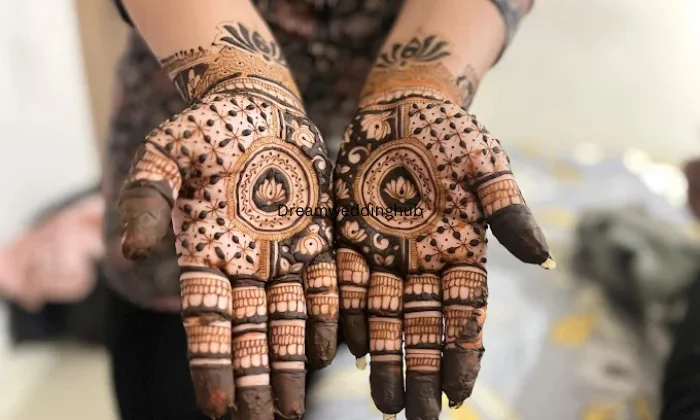 Jamnagar mehndi artist
